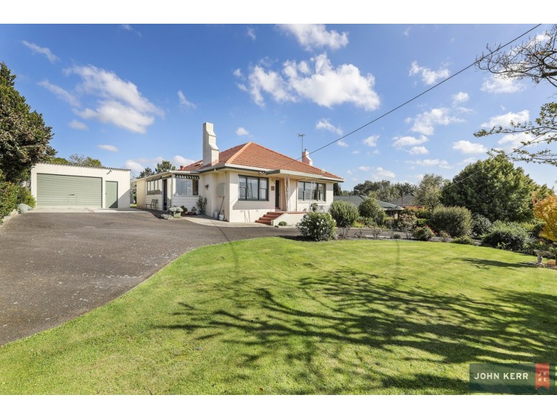 14 Cemetery Road, Moe VIC 3825