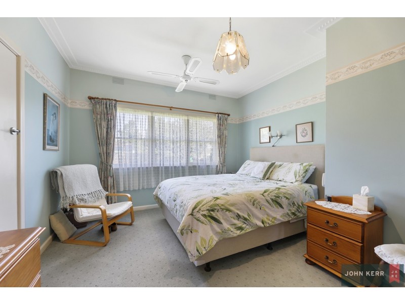 14 Cemetery Road, Moe VIC 3825