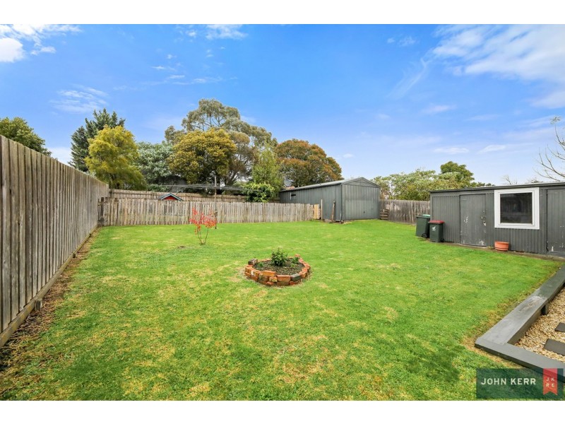 25 Scott Avenue, Moe VIC 3825
