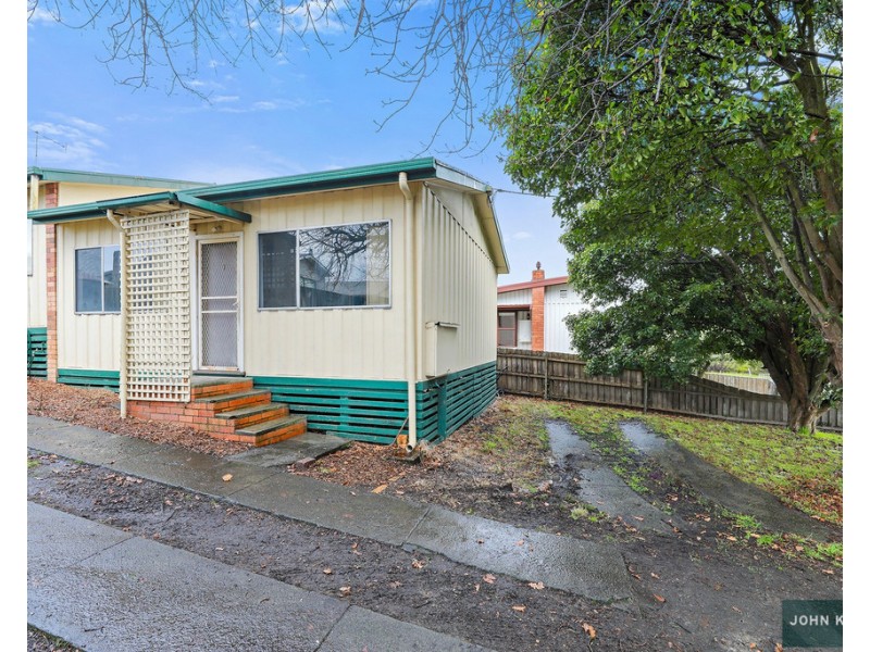 1/6 Venice Street, Newborough VIC 3825
