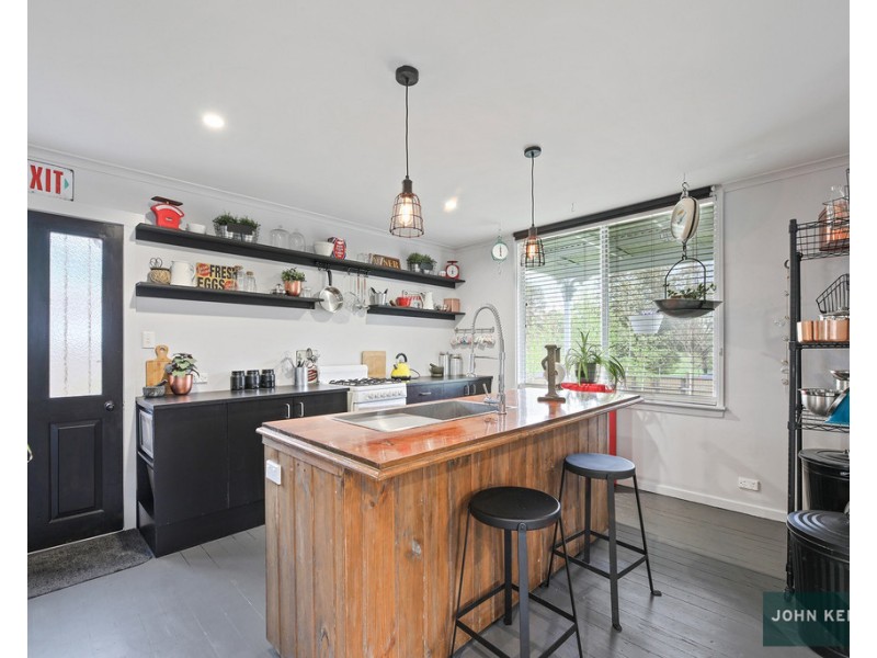 75 Western Avenue, Newborough VIC 3825