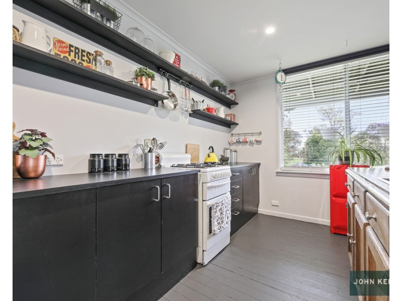 75 Western Avenue, Newborough VIC 3825