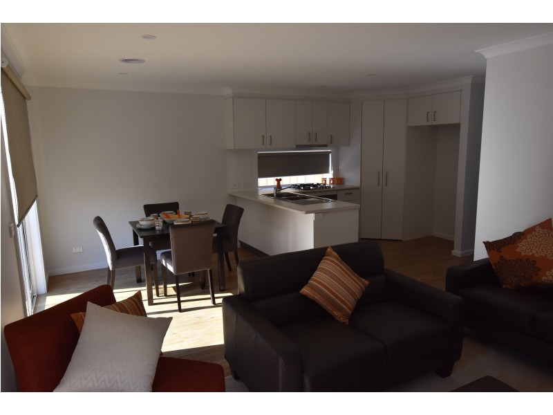 6 Arapiles Drive, Moe VIC 3825