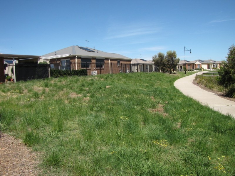 6 Arapiles Drive, Moe VIC 3825