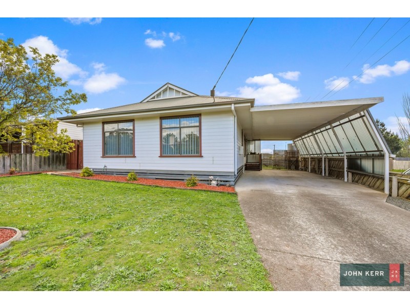 42 Alexander Avenue, Moe VIC 3825