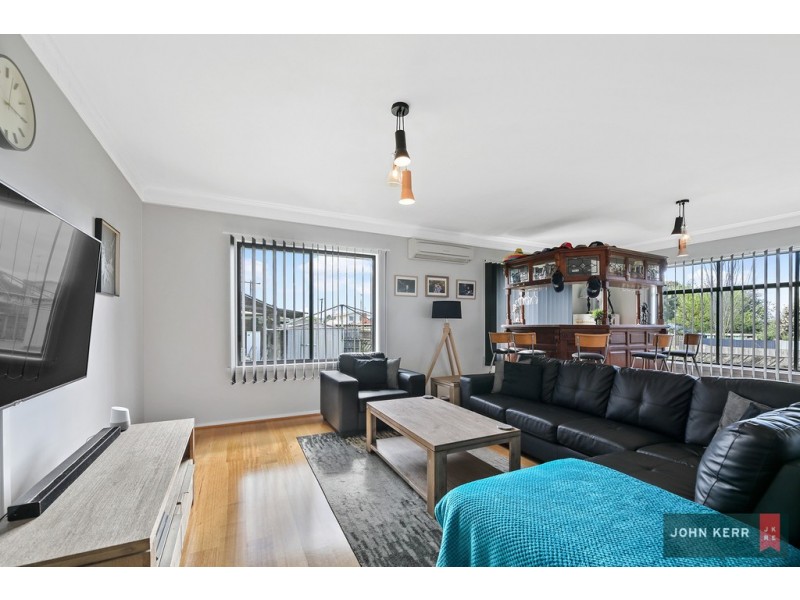 42 Alexander Avenue, Moe VIC 3825