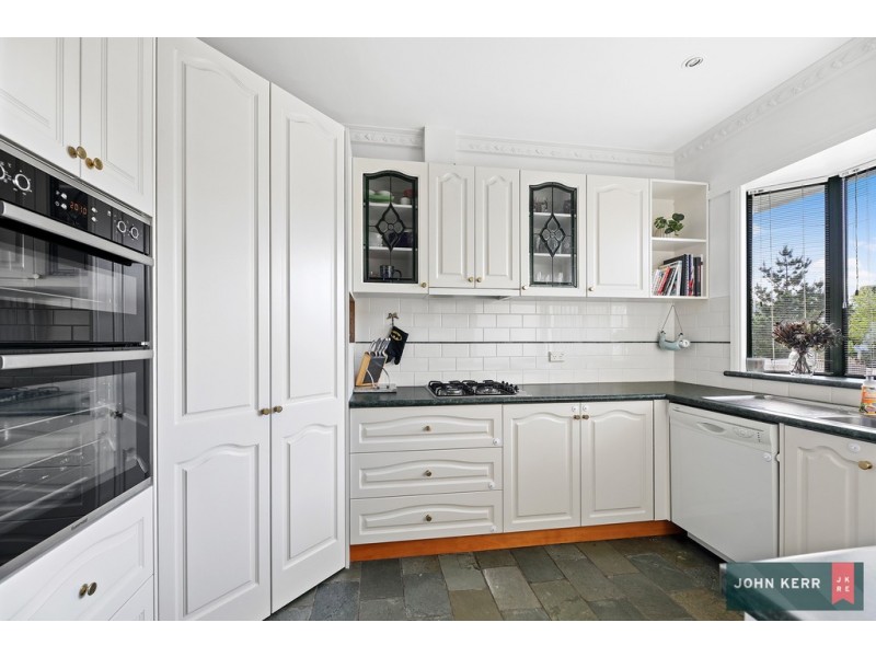 42 Alexander Avenue, Moe VIC 3825