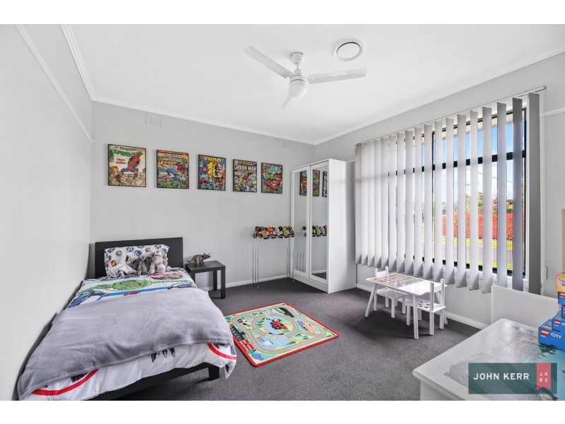 42 Alexander Avenue, Moe VIC 3825