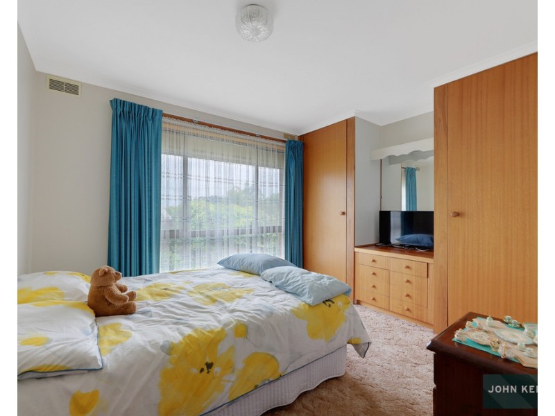 1/1 Libra Crescent, Moe VIC 3825