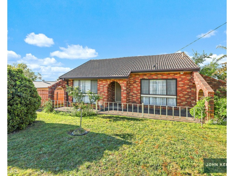 30 Hampton Street, Moe VIC 3825