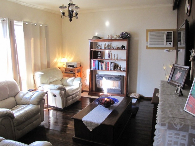 10 Windsor Avenue, Moe VIC 3825