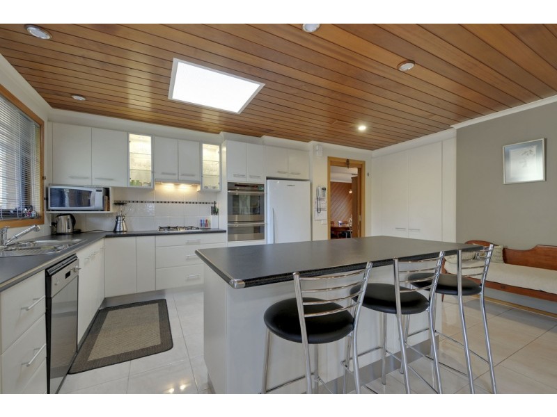 140 Southwell Avenue, Newborough VIC 3825