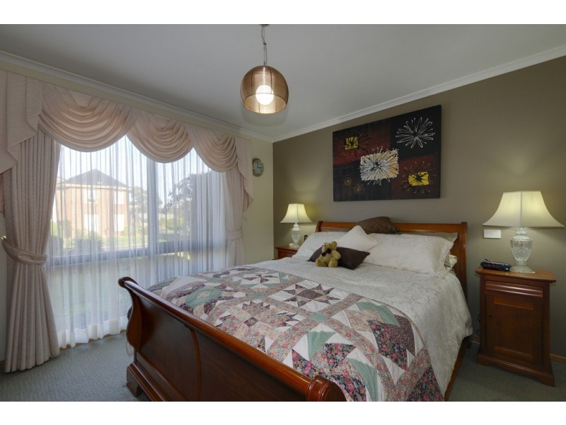 140 Southwell Avenue, Newborough VIC 3825