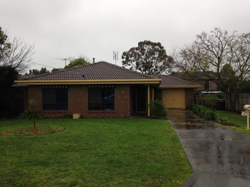 12 Purvis Street, Moe VIC 3825
