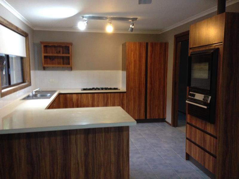 12 Purvis Street, Moe VIC 3825