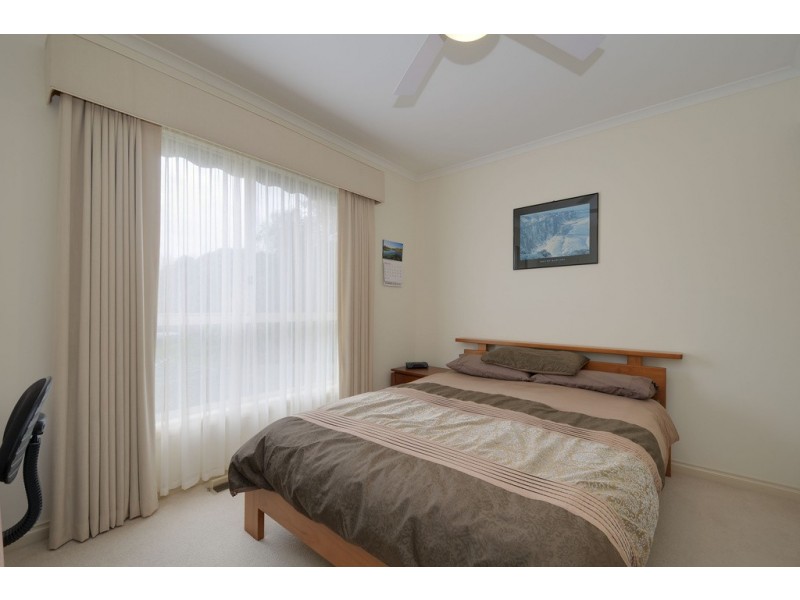 6 Libra Crescent, Moe VIC 3825