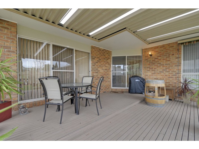 6 Libra Crescent, Moe VIC 3825