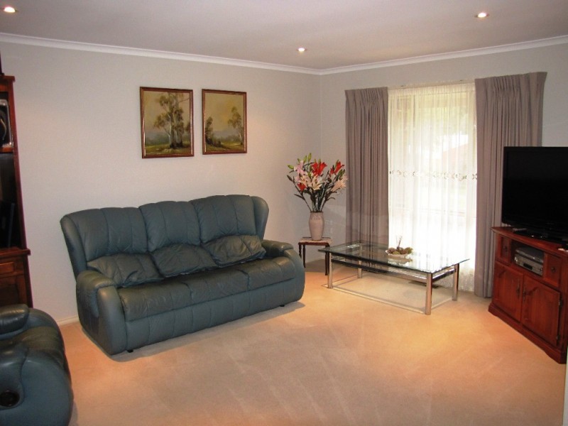 118 Southwell Avenue, Newborough VIC 3825