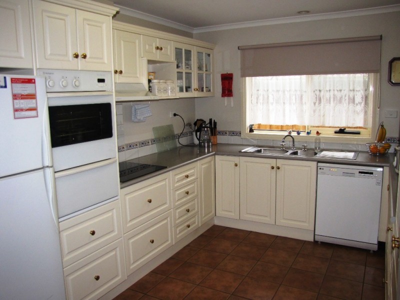 118 Southwell Avenue, Newborough VIC 3825