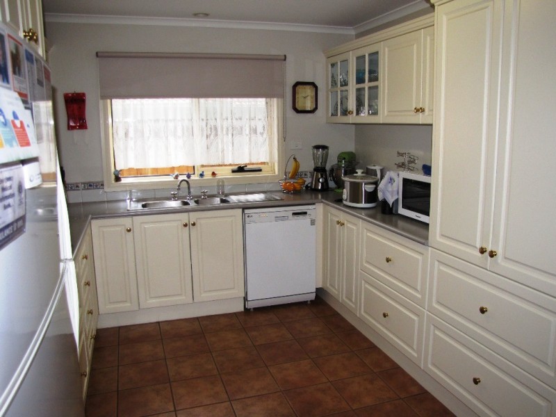 118 Southwell Avenue, Newborough VIC 3825