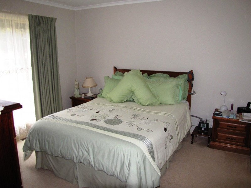 118 Southwell Avenue, Newborough VIC 3825