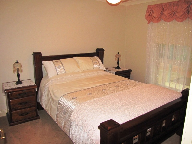 10 Rita Court, Newborough VIC 3825