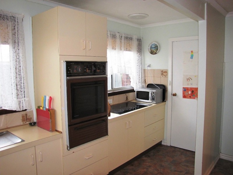 4 Mirboo Street, Newborough VIC 3825