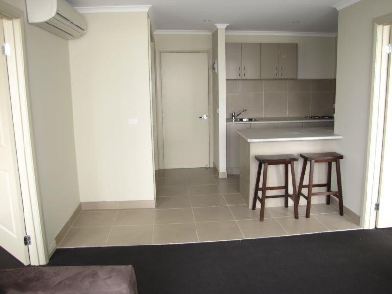 4U/1 Ollerton Avenue, Newborough VIC 3825