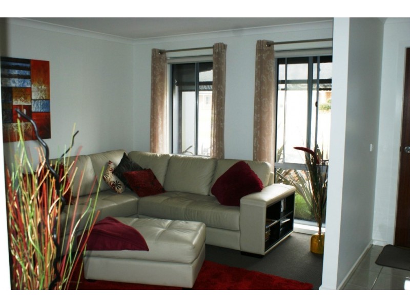 34 Montane Boulevard, Newborough VIC 3825