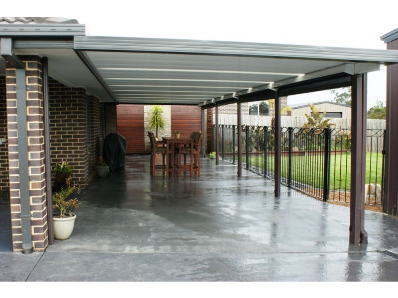 34 Montane Boulevard, Newborough VIC 3825