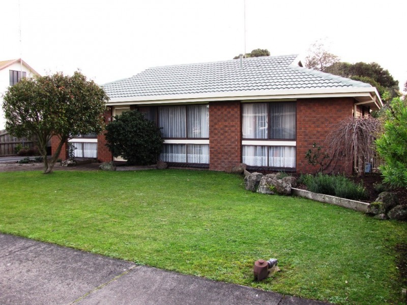 16 Burnside Street, Moe VIC 3825