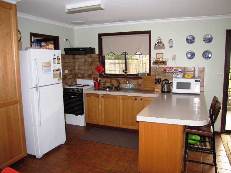 16 Burnside Street, Moe VIC 3825