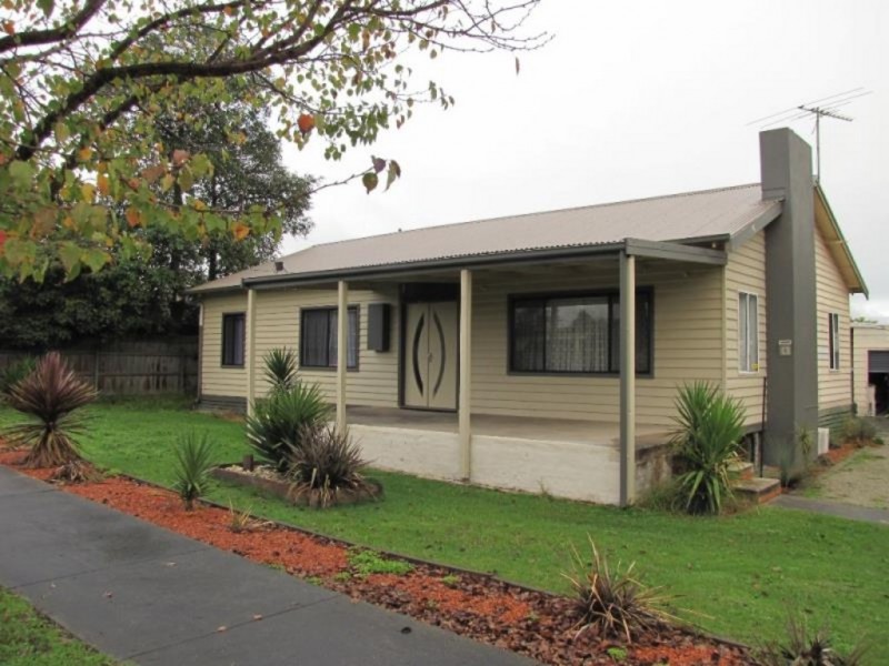 4 Andrew Street, Moe VIC 3825