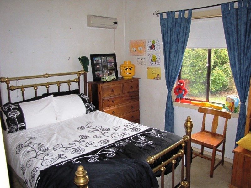 6 Harvey Street, Newborough VIC 3825