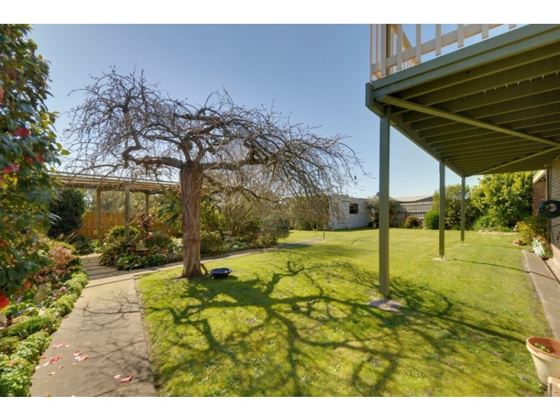 9 Avon Court, Newborough VIC 3825