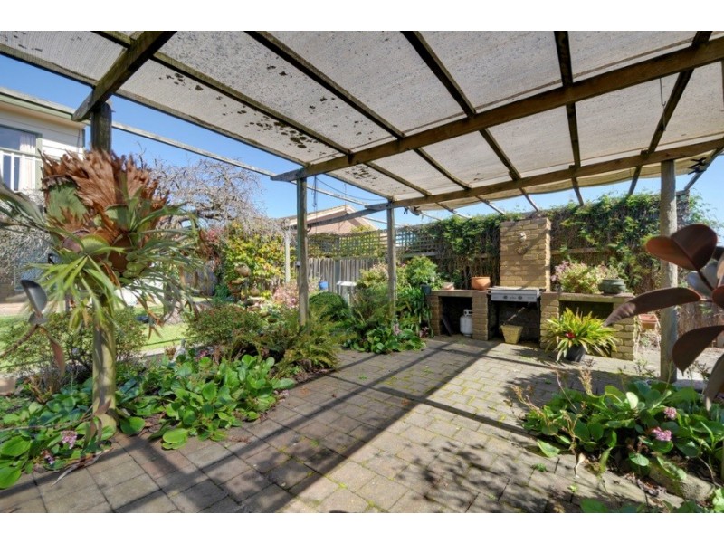 9 Avon Court, Newborough VIC 3825