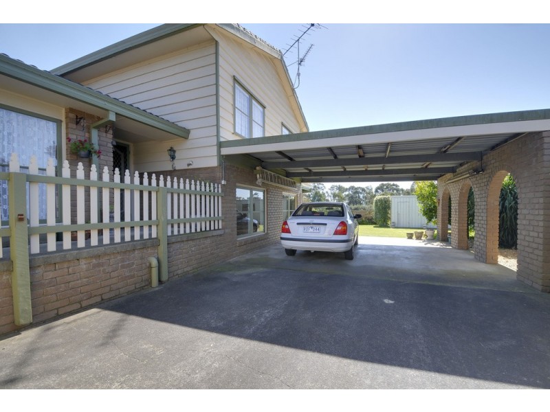 9 Avon Court, Newborough VIC 3825