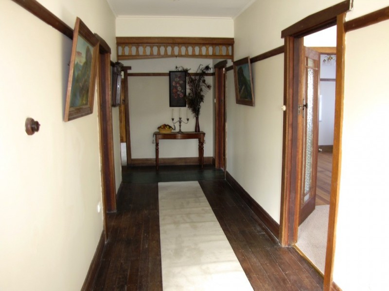 55 Moore Street, Moe VIC 3825