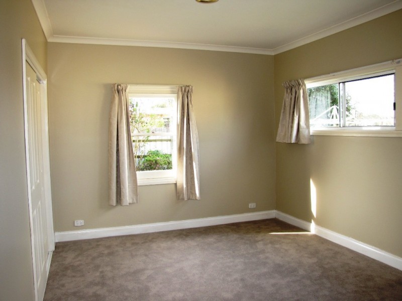 55 Moore Street, Moe VIC 3825