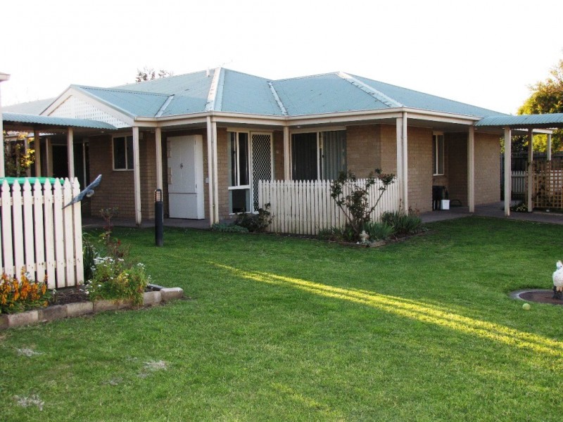 27-29 Moore Street, Moe VIC 3825