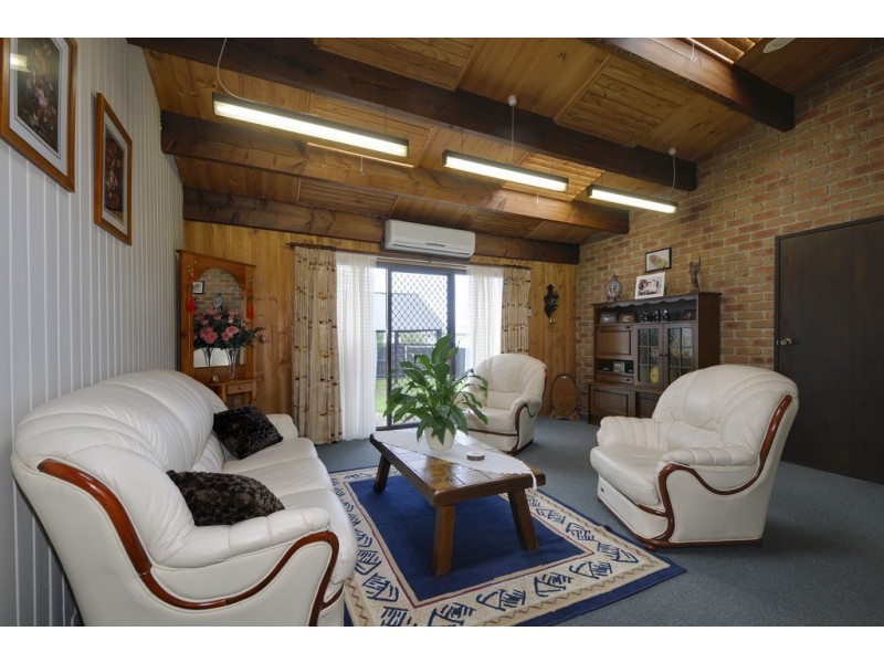 21 Anderson Avenue, Yallourn North VIC 3825