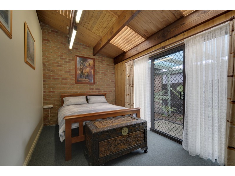 21 Anderson Avenue, Yallourn North VIC 3825