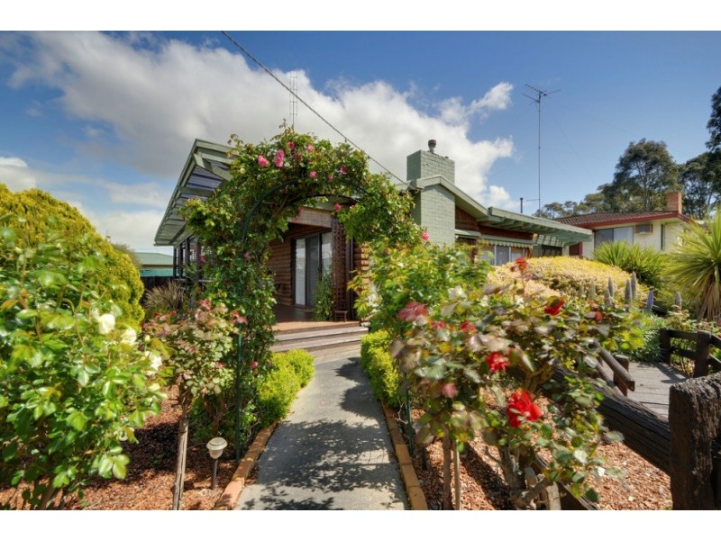 21 Anderson Avenue, Yallourn North VIC 3825