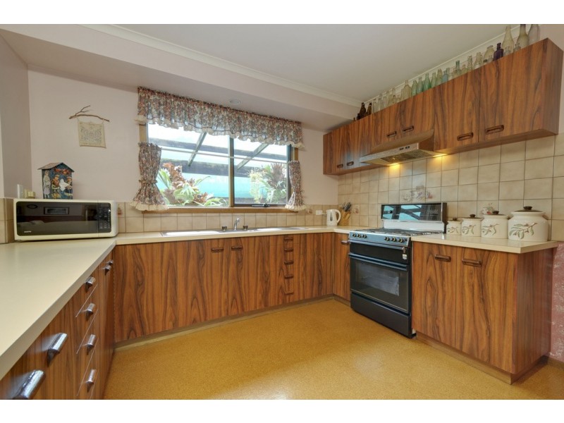 7 Scorpio Drive, Moe VIC 3825