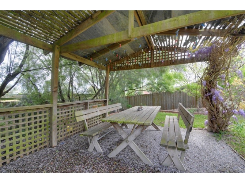 7 Scorpio Drive, Moe VIC 3825