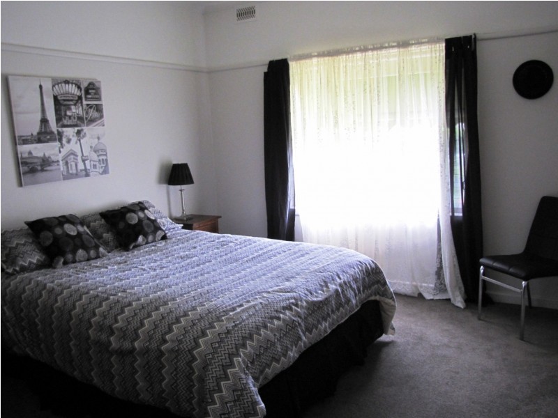 10 Kingsford Street, Moe VIC 3825