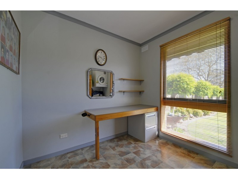 42 John Street, Moe VIC 3825