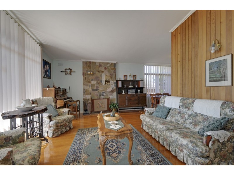 8 Murray Road, Newborough VIC 3825