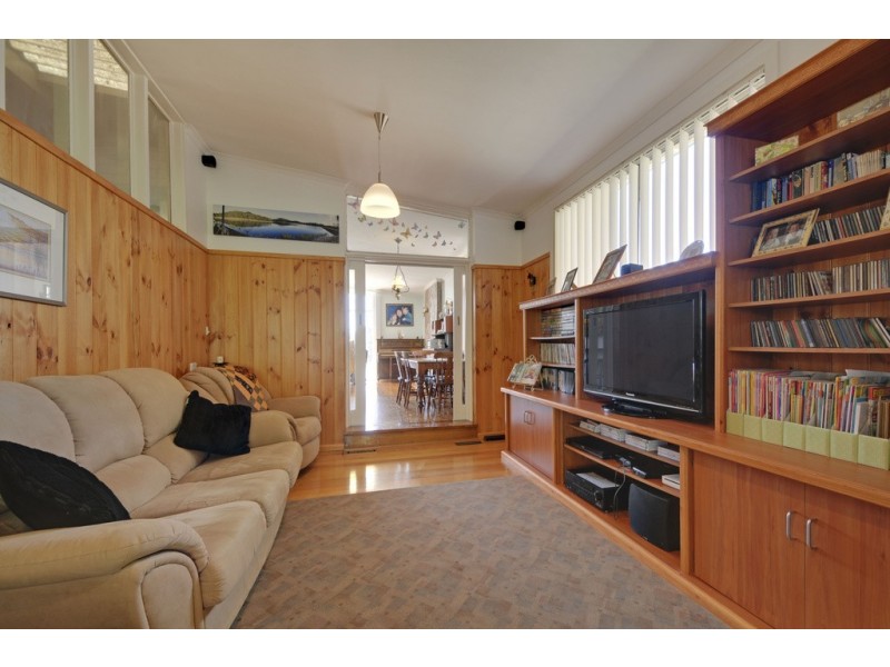 8 Murray Road, Newborough VIC 3825