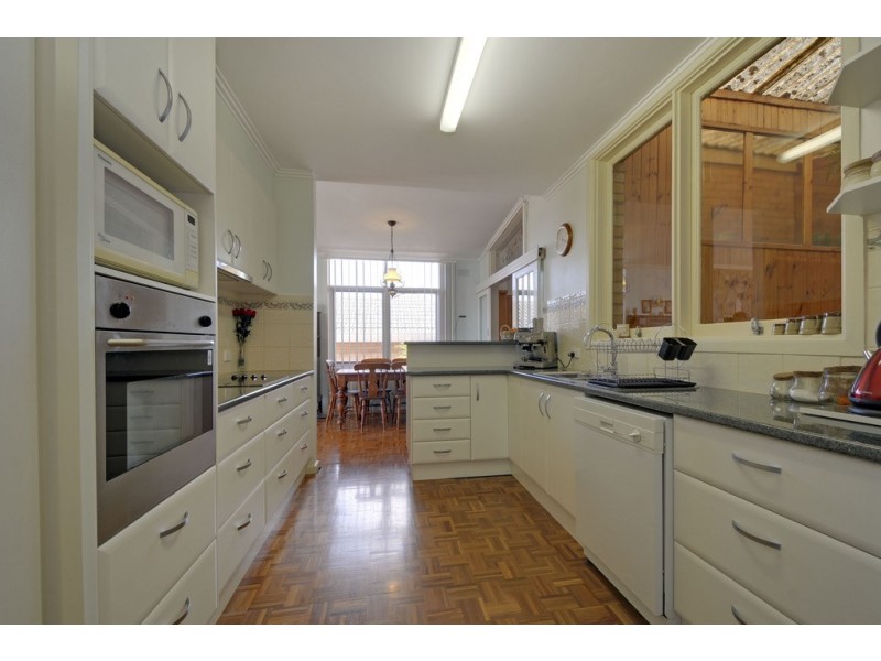 8 Murray Road, Newborough VIC 3825